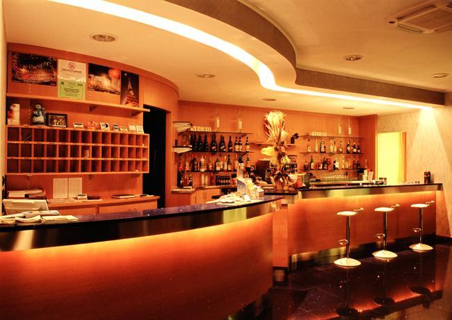 Hotel Italia Carmagnola Kültér fotó